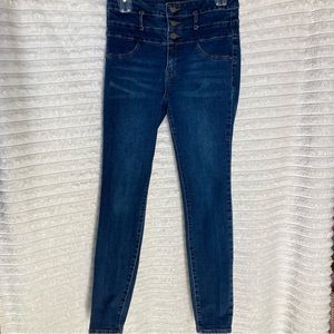 Refuge High Waisted Jeans Size 6